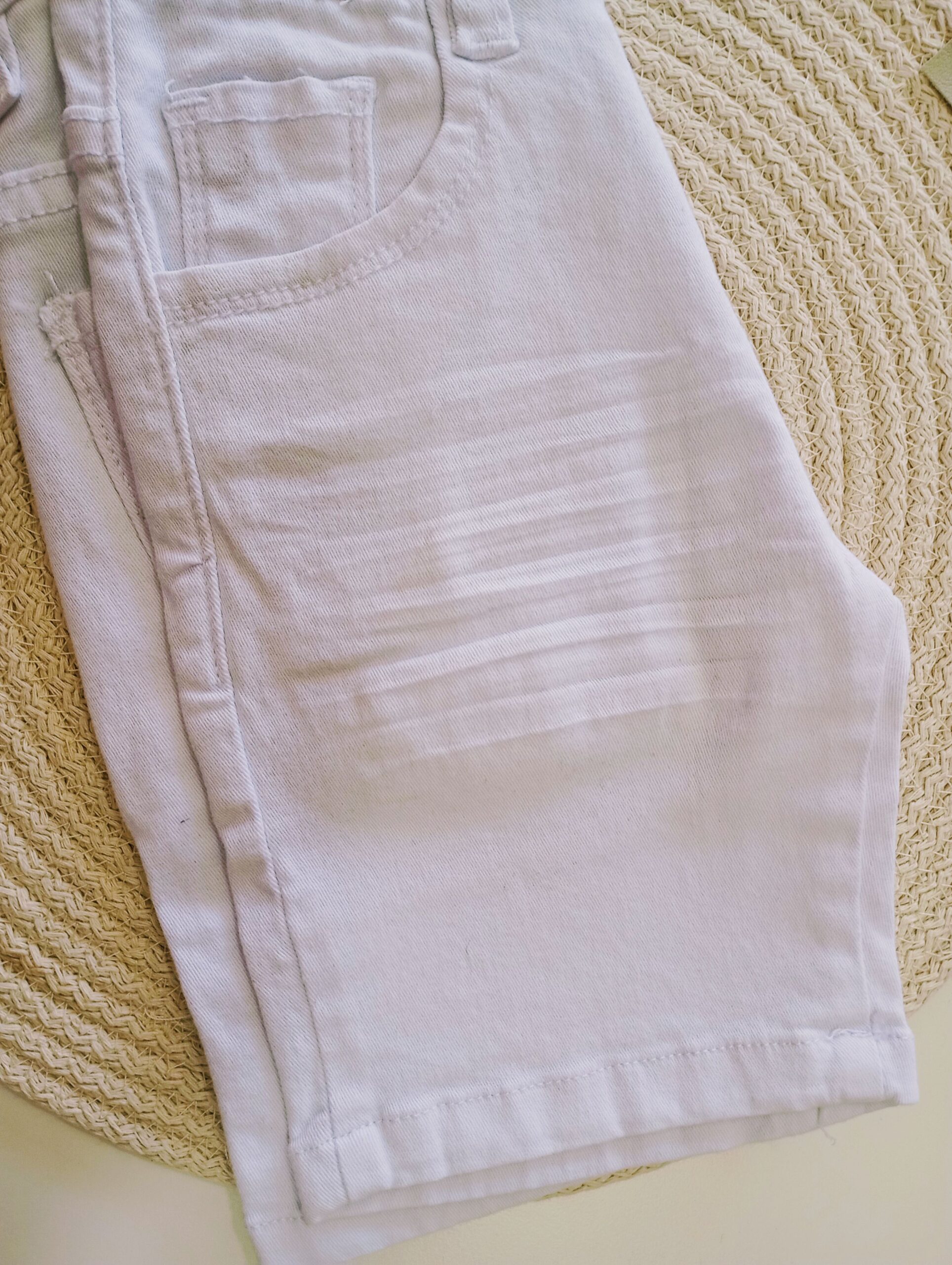 Bermuda Gabardina Elastizada Blanca - Image 3